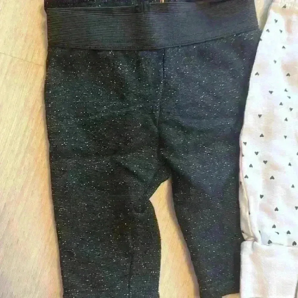 Absorba outfits size 0-3 months